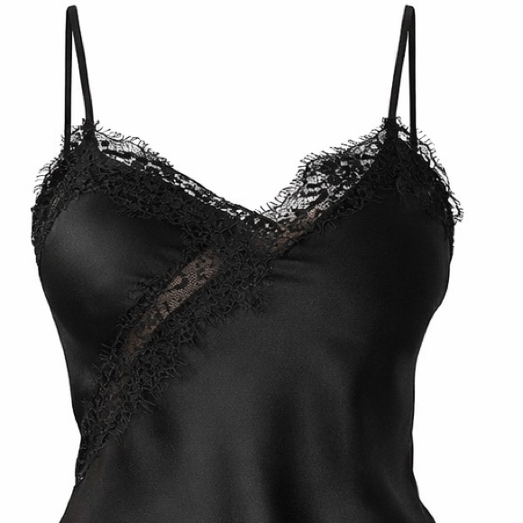 Sleek Black Lace Trim Camisole - Picture 6 of 6